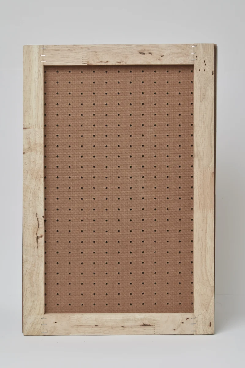 pegboard-frame